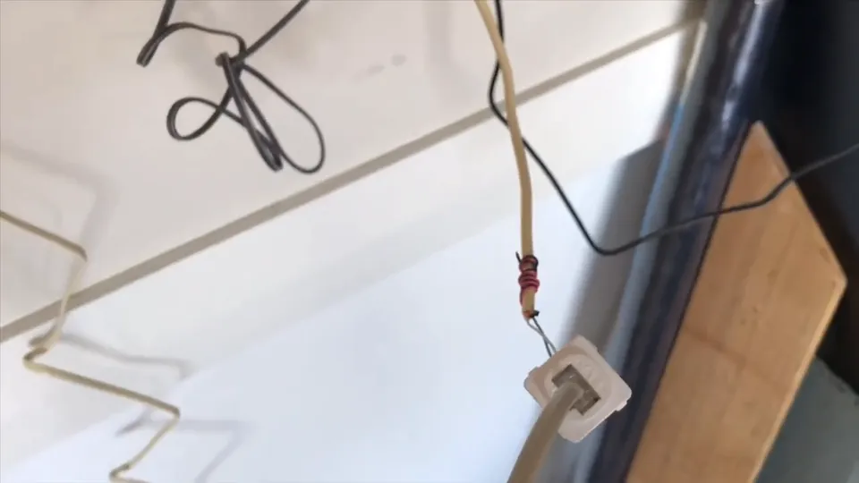 Play the video: This Old Hills Box Cut Their NBN Speed in Half